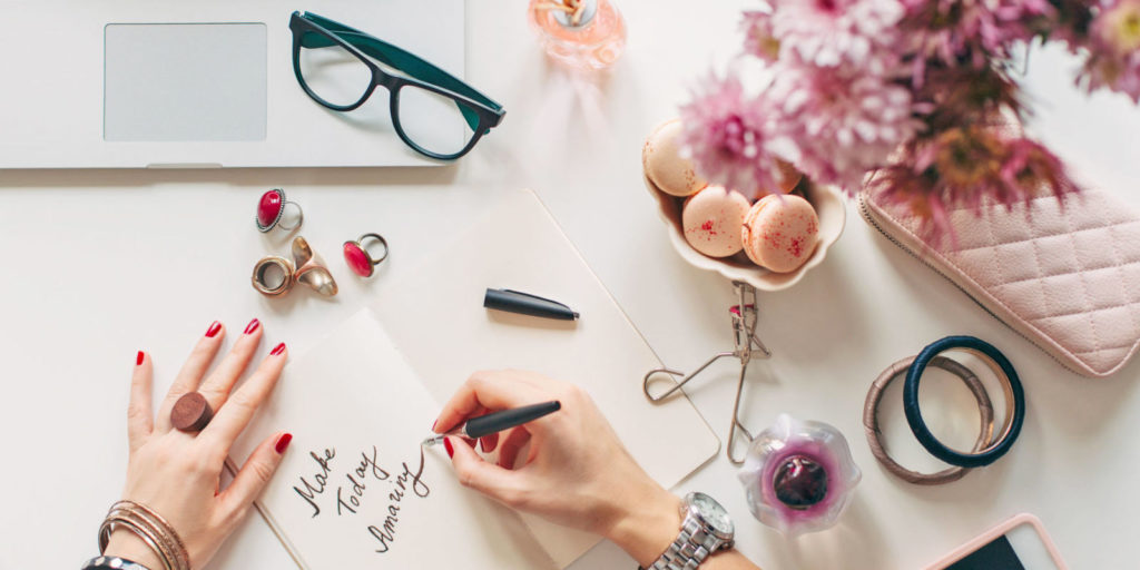 fashion 1024x512 » Niat Bisnis Online tapi Bingung mau Jual Apa? Barang ini Banyak Dicari di Tahun 2019